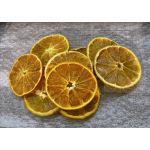 narancs vagy zöld citrom szeletek